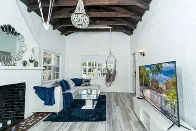 Image de Bike to Beach-Spacious With Patio Bbq Plus Game Room