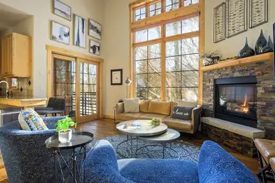 Image de Alpen Glow Row House 5 | Air Conditioning | Downtown Steamboat
