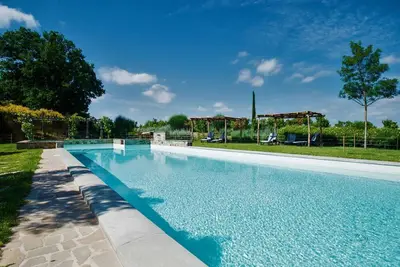 Image de Joli appartement avec piscine, climatisation, Wifi, patio, animaux admis et vue panoramique