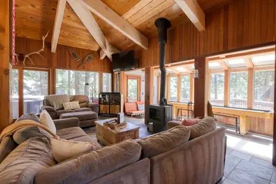 Image de Charming home with private hot tub