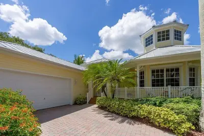 Image de Key-Wester- Pool & Jacuzzi gated Community