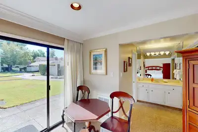 Image de Silverado Studio w/ Pool, Private Patio & Resort Amenities - Near Downtown