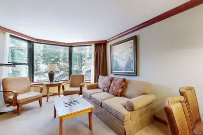 Image de Everline Resort & Spa ski-in/ski-out condo, pools, tennis, ice rink, & gym