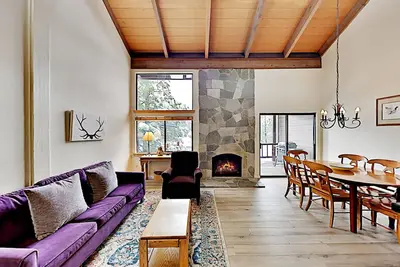 Image de All-Season Getaway | Rec Center with Pools, Hot Tub, Tennis | 1 Mile to Lifts