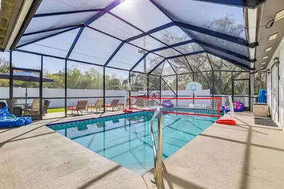Jupiter Home w\/ Pool & Pool House, Near Golf!