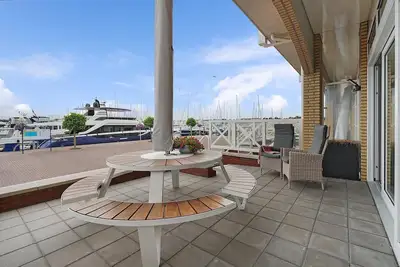 Image de Spacious, luxuriously furnished apartment with beautiful view on the port of Port Zelande, near the Noordzee and on the Grevelingenmeer.