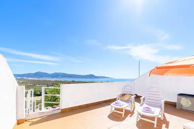Image de 0182-Port Ducal Appartement avec terrasse, vue sur mer et wifi