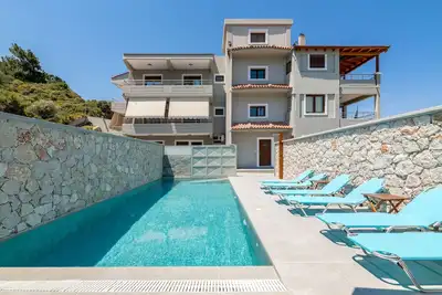 Image de Athena PoolFront Suite