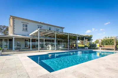 Image de Claremont Manor - a charming Lovedale escape