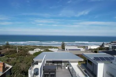 Image de The Ocean View, Featuring a Hot Tub!