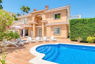 Image de ♥ CostaCabana - Villa Primavera ♥ Spacious vacation villa with garden and pool!