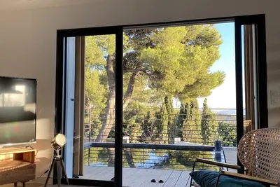 Image de Luxury villa, panoramic view of the harbor of Marseille