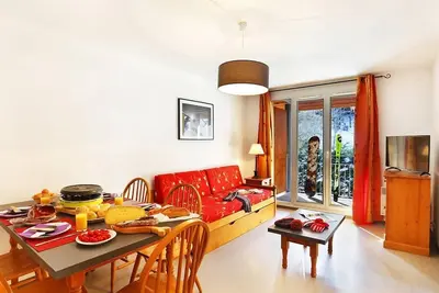 Image de Wifi, 50m du centre station, remise en forme, piscine, sauna, parking, casier à ski, 23m²