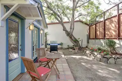 Image de Charming Downtown Studio w/ Secluded Yard - Near State Street