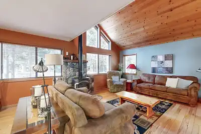Image de Tahoe Donner Ski & Beach Retreat | Access to Marina, Tennis & Rec Center