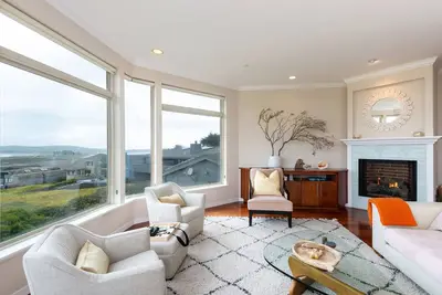 Image de Walk to the Beach Oceanview Bodega Harbour estate w/ private hot tub