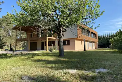 Image de Villa 400m², 8 chambres, piscine chauffée