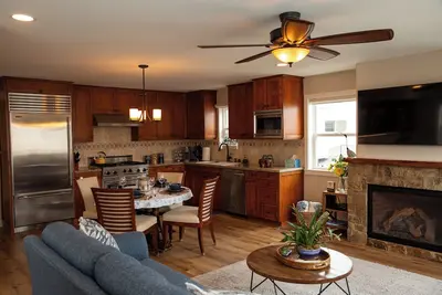 Image de On Beach Time - High End, Remodeled, Clean, Great location, Parking Included.