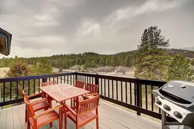 Image de Hilltop Escape w/ Hot Tub and Pool Table