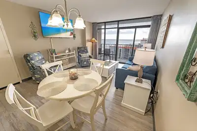 Image de 1br Oceanview @ Sand Dunes Resort, Nice High Floor