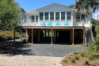 Image de Peaches Folly, Steps to the Beach, Pet Friendly