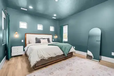 Image de Mountain Home near Lakes w/Hot Tub & Putting Green