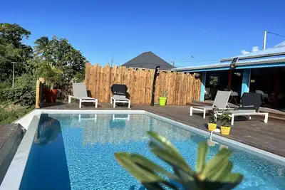 Image de Maison indépendante avec 4 chambres, Piscine privée, Billard et Baby-foot 😉