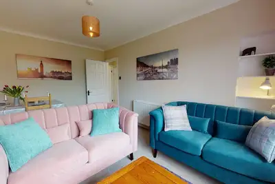Image de Contemporary 2 Bed Apartment With Private Garden