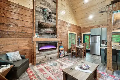 Image de Pet-friendly Smoky Mountain Cabin w/ Pool, Hot Tub, Decks & More.