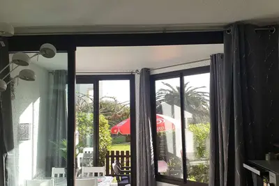 Image de Piscine, appartement en résidence au rdc parking gratuit en face. .