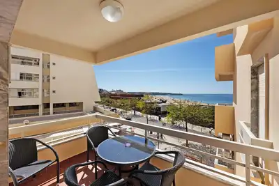 Image de Appartement \"Praia da Rocha\" avec vue sur la mer, balcon et Wi-Fi