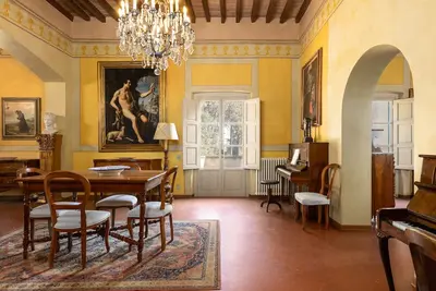 Villa Milani avec piscine partagée, terrasse privée et Wi-Fi.