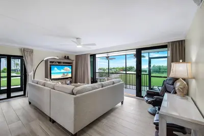 Image de Sundial A101 -Direct Beachfront, Ground-floor Sanibel Condo