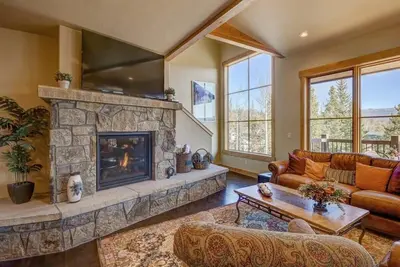 Image de Incredible 4br Tranquil Setting & Space to Spare!
