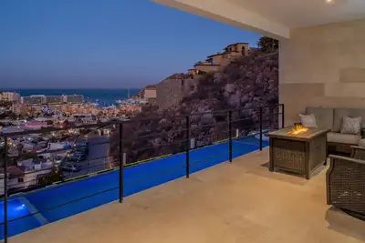 Image de Montemar #503: Ocean view condo close to Marina. Promotions available.