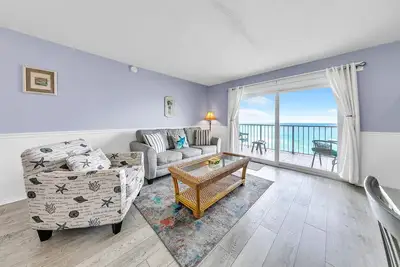 Image de ☀️Gulf Front-Beachfront Pool-Two Pools-Tennis Court-Tiki Bar-1br Summit 928☀️