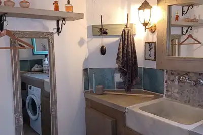 Image de Beautiful cottage tastefully decorated close to amenities