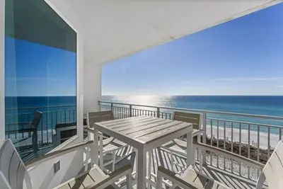 Image de Blu 603 ~ 4br Oceanfront Gem ~ Free Beach Service