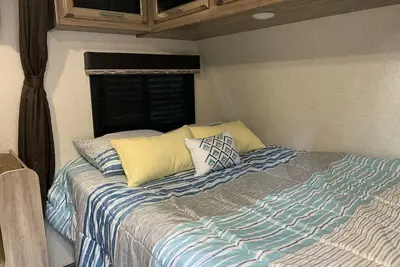 Image de 19ft Jayco Rv 25 minutes from Eugene sleeps 4