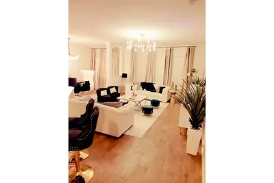 Image de Luxury & Stylish Duplex Suite With Free Parking