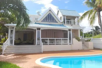 Image de Charming 4 rooms villa with swimming pool near the beach