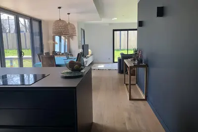Image de Maison d'architecte contemporaine, à 3 mn de la plage