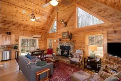 Image de Spacious Mountain Home Close to Blue Ridge Pkwy w\/ Hot Tub