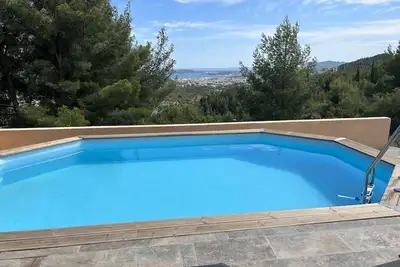 Image de Maison T5 avec vue sur rade de Toulon avec piscine
