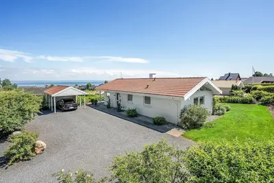 Image de Superbe maison à Sjølund avec sauna