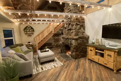 Image de Beautiful Remodeled Retreat/Hot Tub/5 mins Ski Resorts, Lake & Hiking Trails