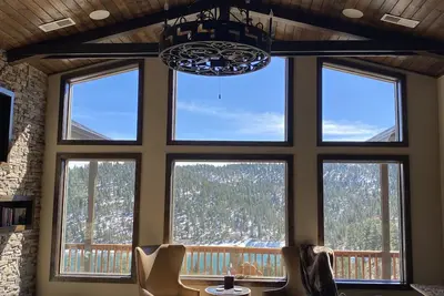 Image de Wonderful retreat lake house, close to great hiking trails