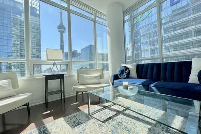 Image de Spacious, Luxury Cn Tower View 2 Bedroom Suite With Balcony *Free Parking*