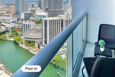 Image de Mvr Brickell Gem w Designer Touches