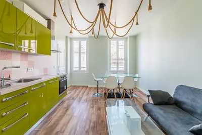 Image de Appartement à 100m du cours julien à Marseille
